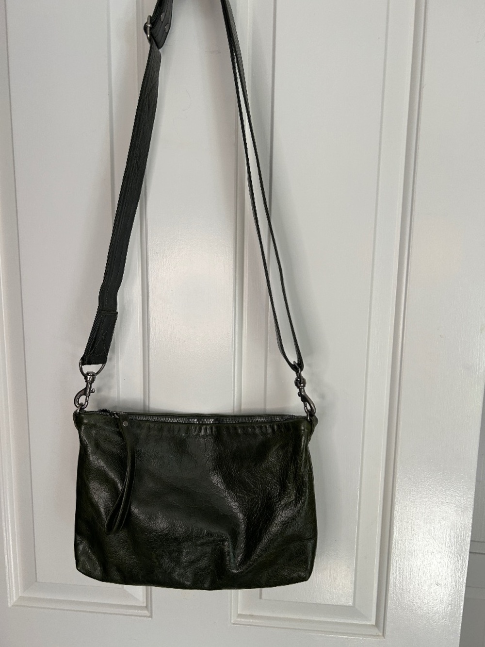 Rare Handmade in Maine Rough & Tumble Traveler Crossbody Bag Dark Green Leather